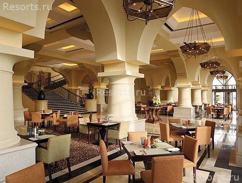 Shangri-La Hotel Qaryat Al Beri 10